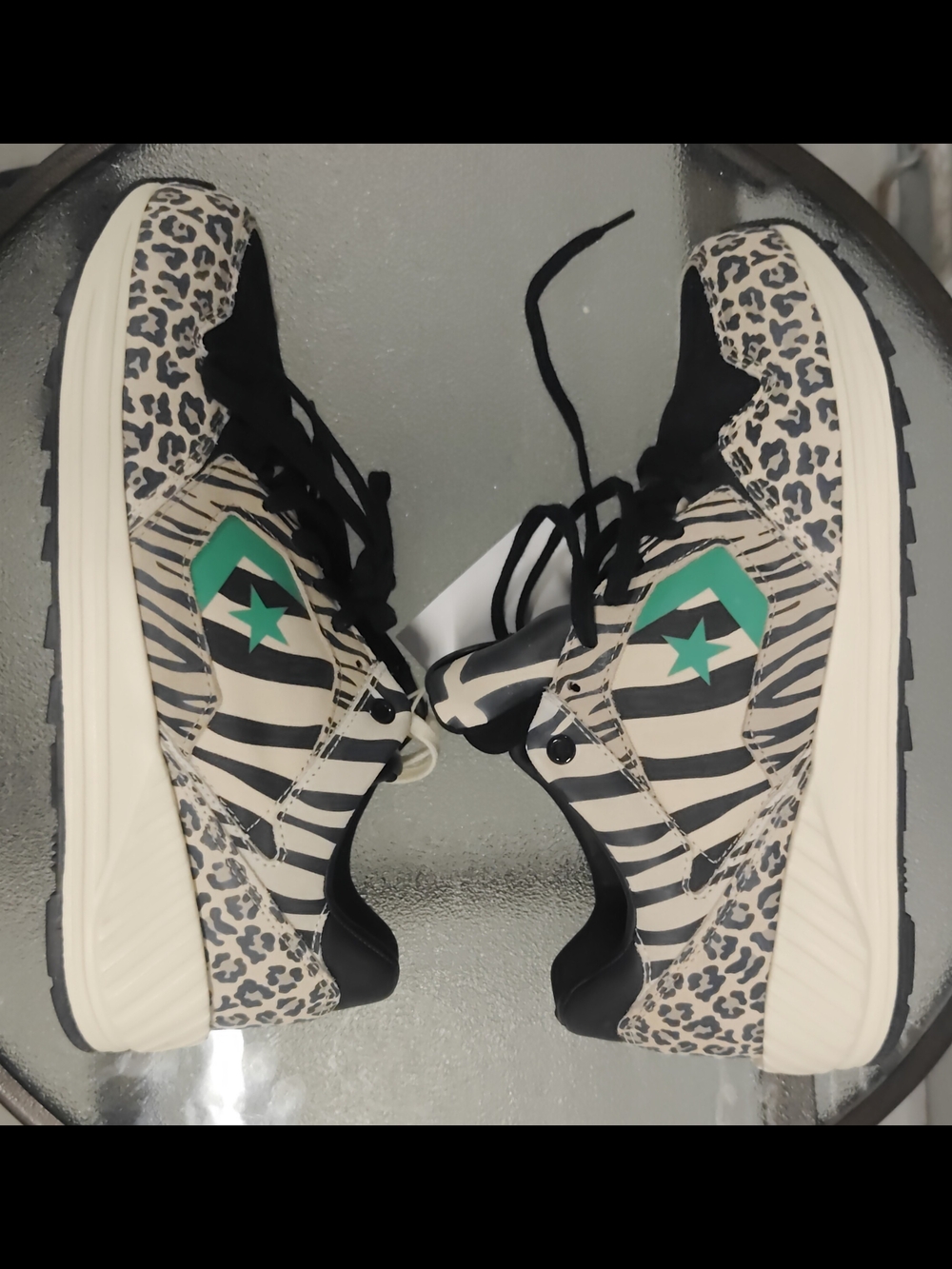 Converse Wave Trainer Leopard Size Men's 10.5/Women's 12 - Picture 3 of 10